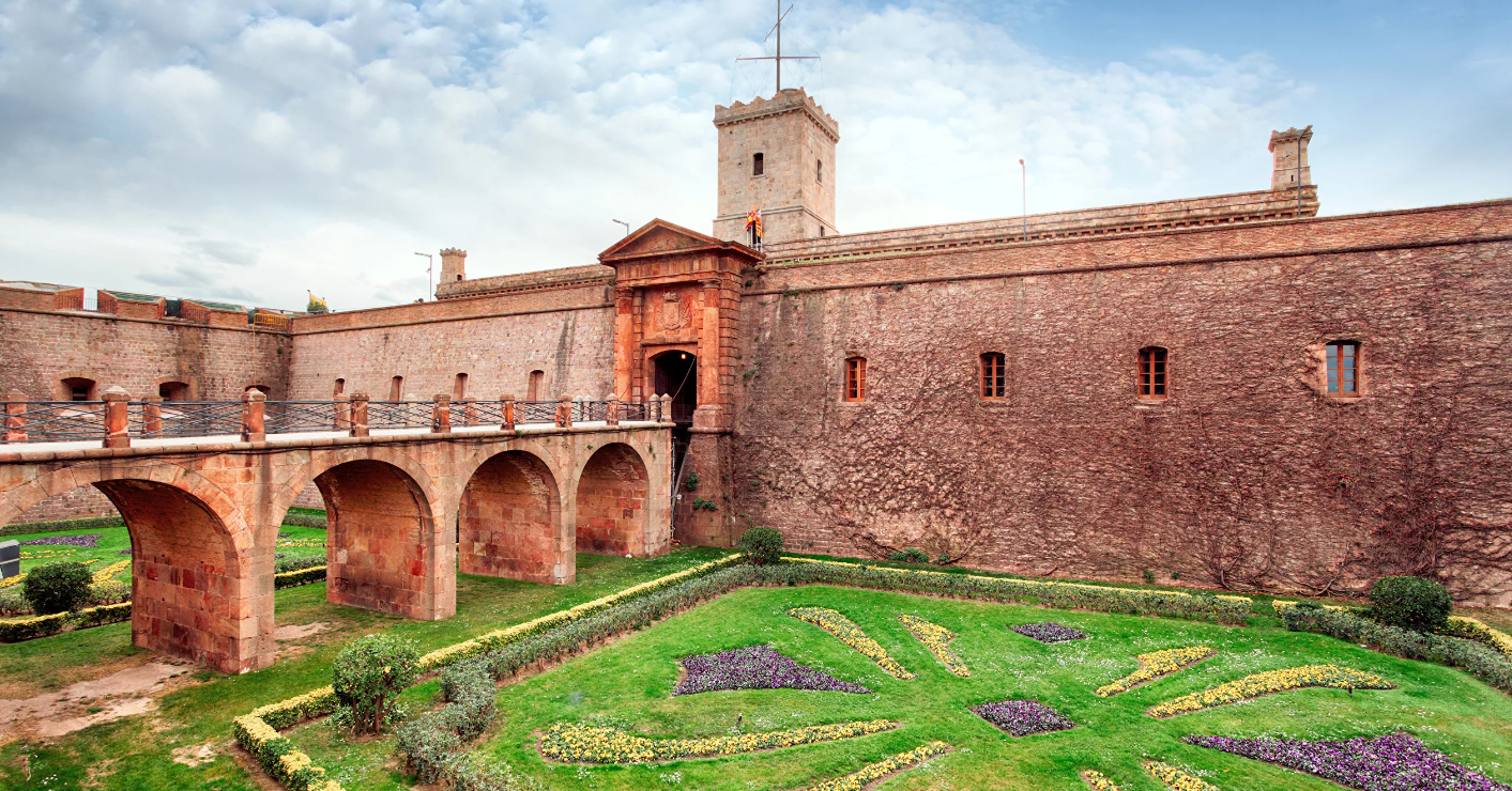 Крепость Монтжуик — фортификационное сооружение на горе Монтжуик