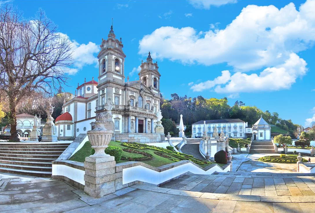 Святилище Бон-Жезуш-ду-Монти в городе Брага