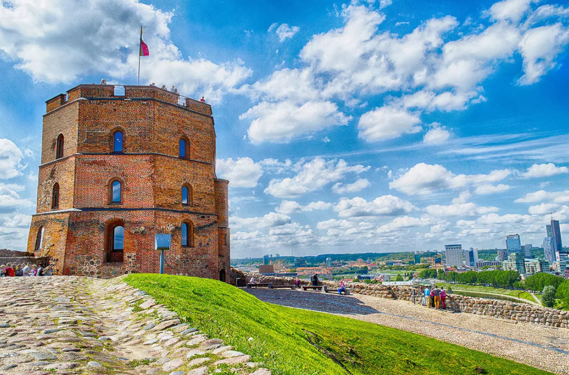 Башня Гедиминаса - самая популярная достопримечательность Вильнюса