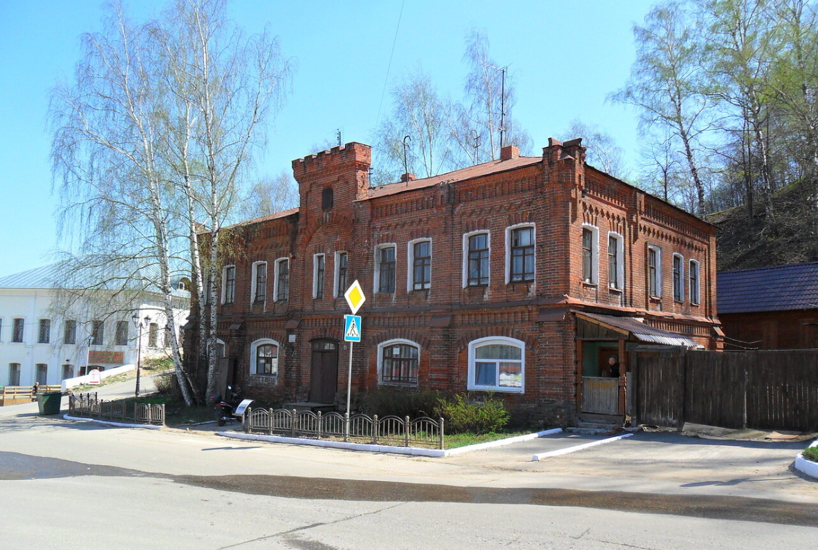 Здание пожарной части построенное в конце XIX века