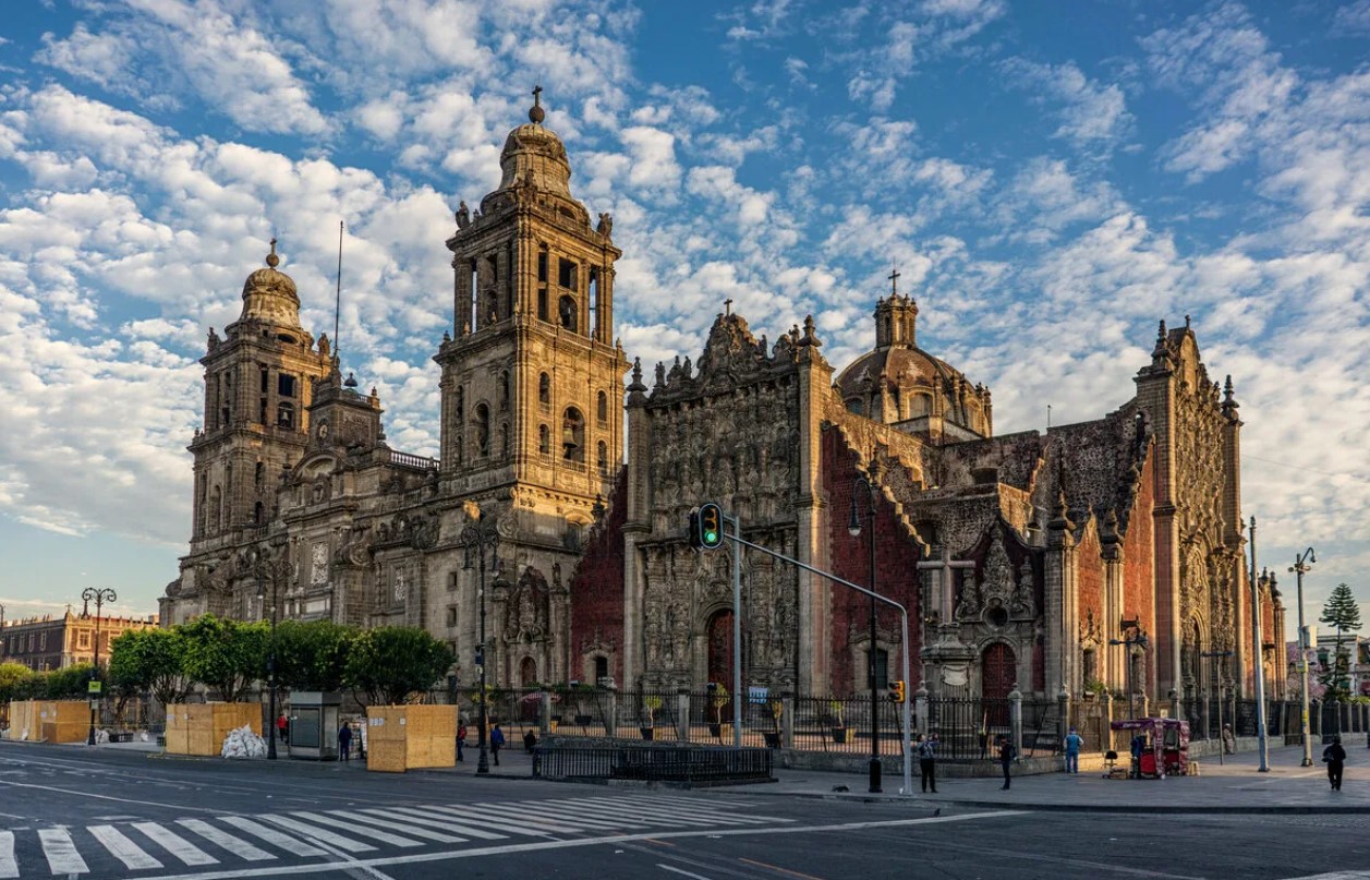 Кафедральный собор Мехико – главный храм столицы