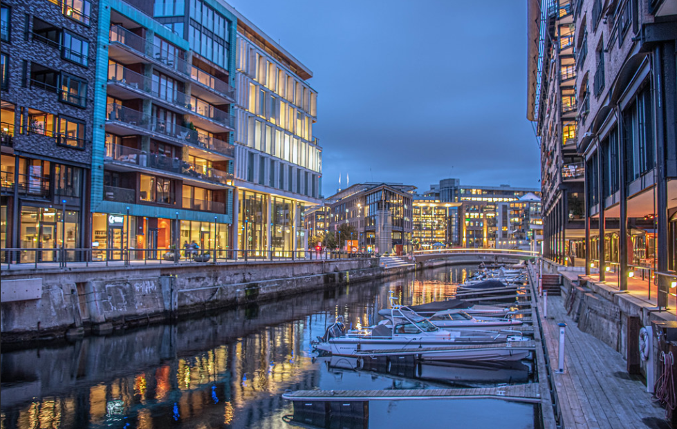 Ночной Акер-Брюгге