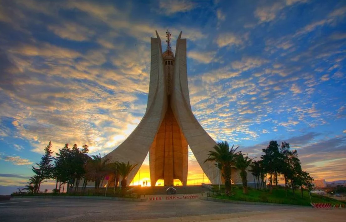 Памятник слава и мученичество