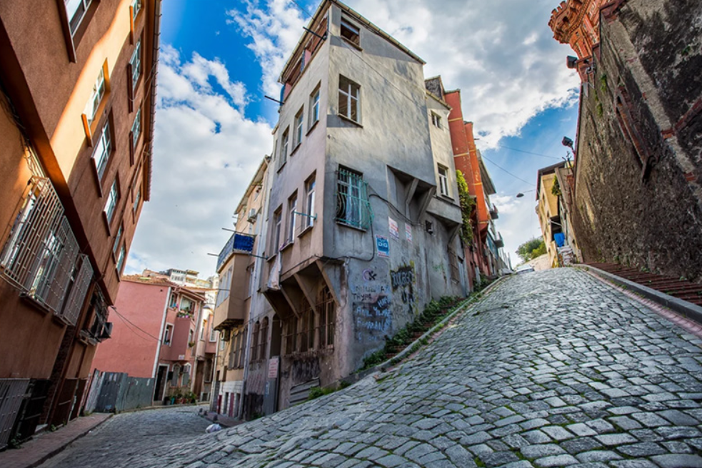Пример перепада высот в Стамбуле