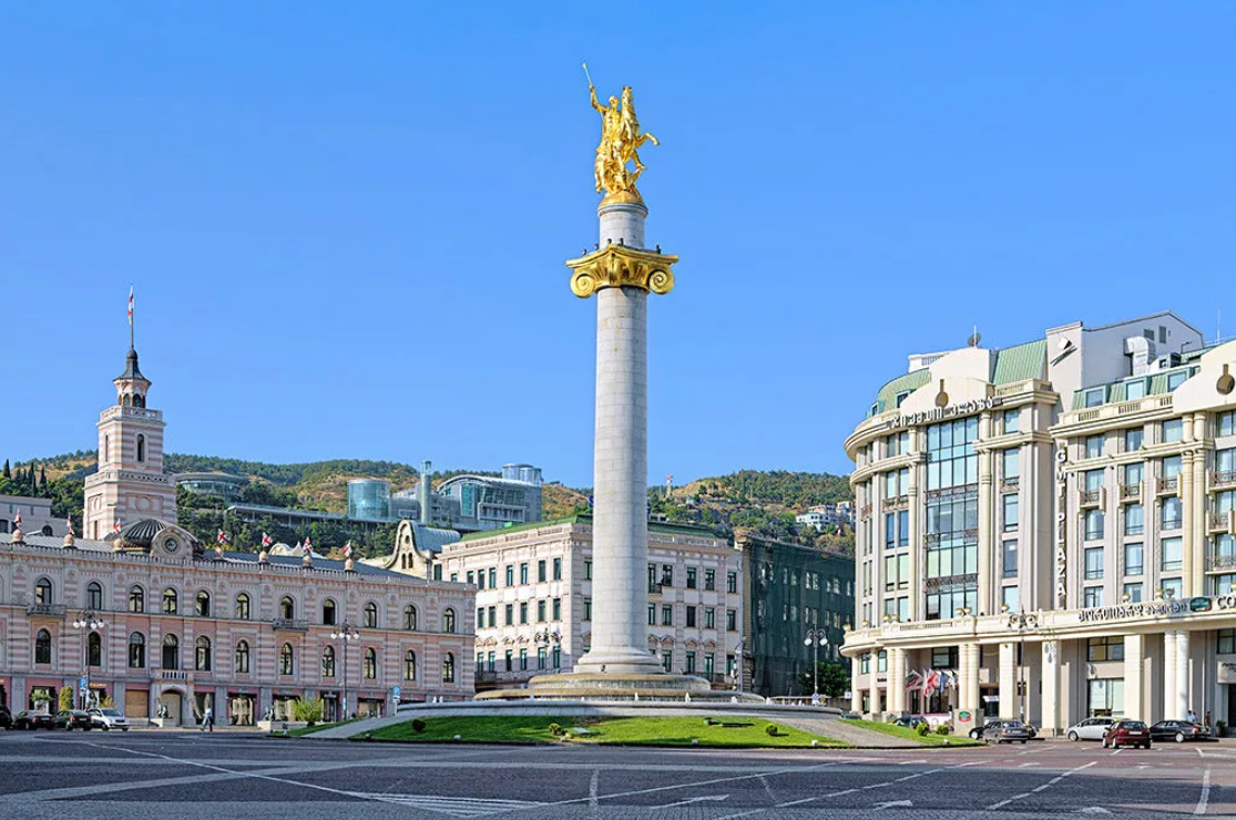 Площадь Свободы - площадь в центре Тбилиси