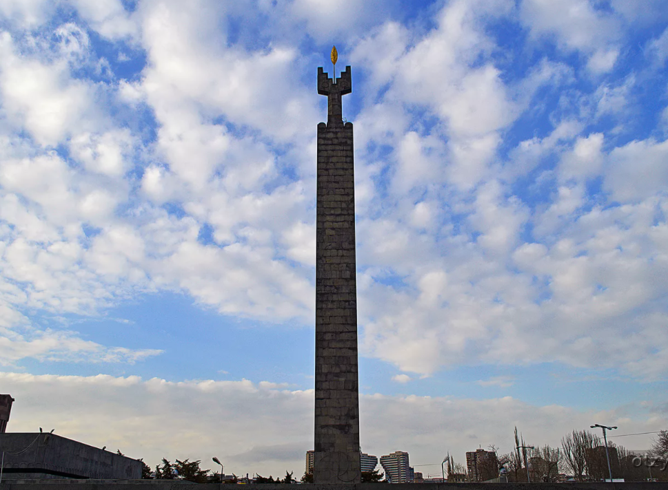 Обелиск «Возрождение Армении»