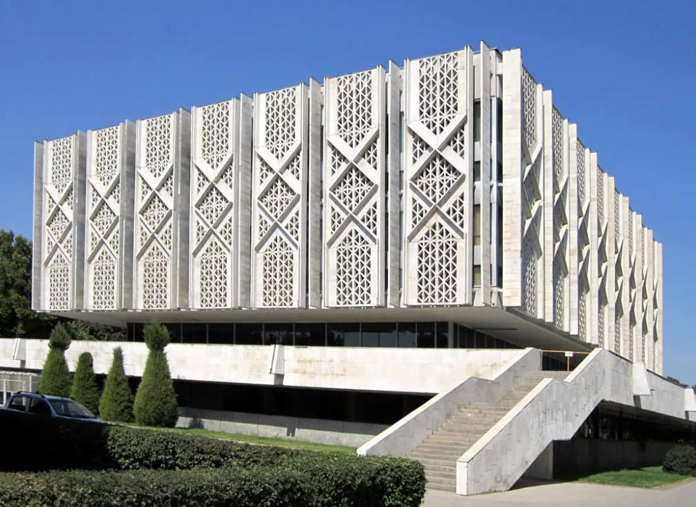 Государственный музей истории Узбекистана