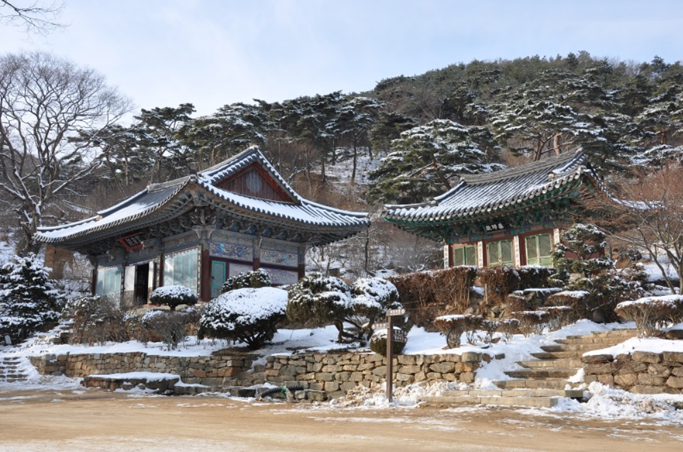 Зима в провинции Кёнгидо