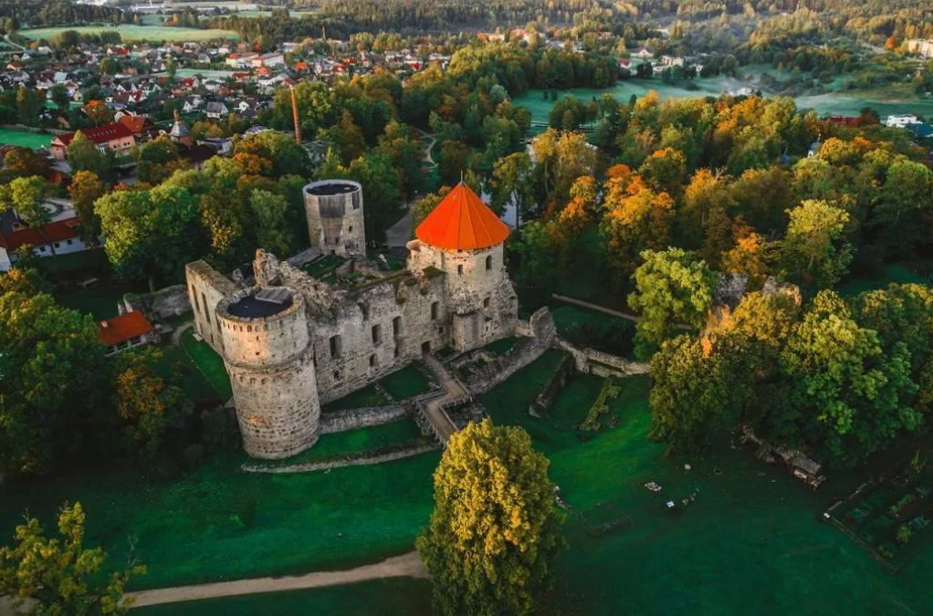 Цесис - один из старинных городов Латвии