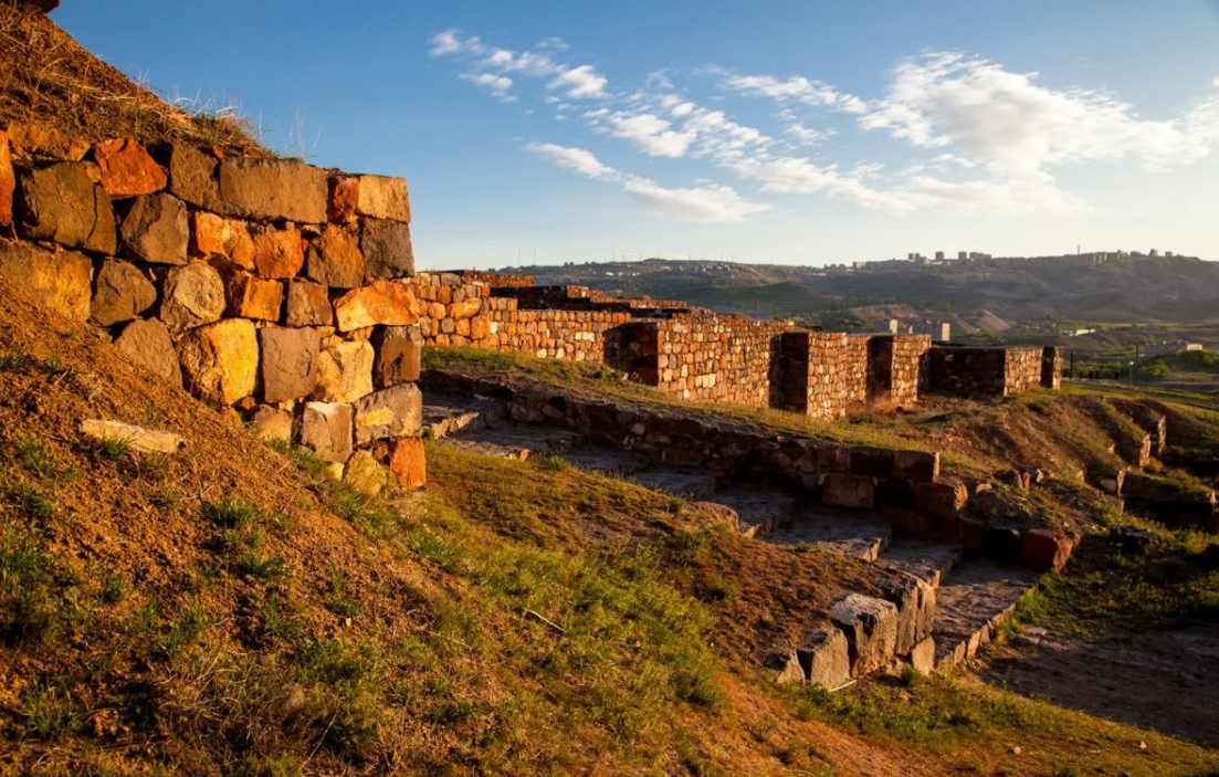 Крепость Эребуни в Ереване