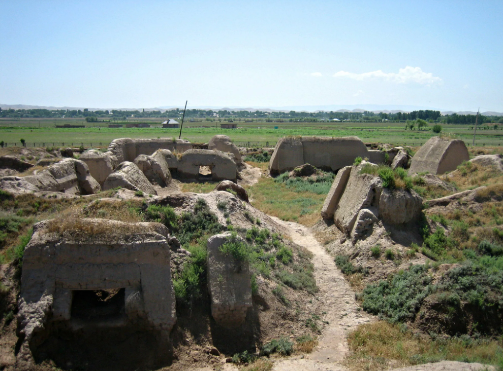 Буддийский монастырь Аджина-Тепе