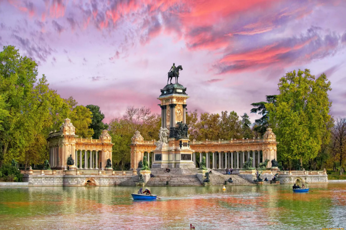 Парк Буэн-Ретиро — городской парк в мадридском районе Ретиро