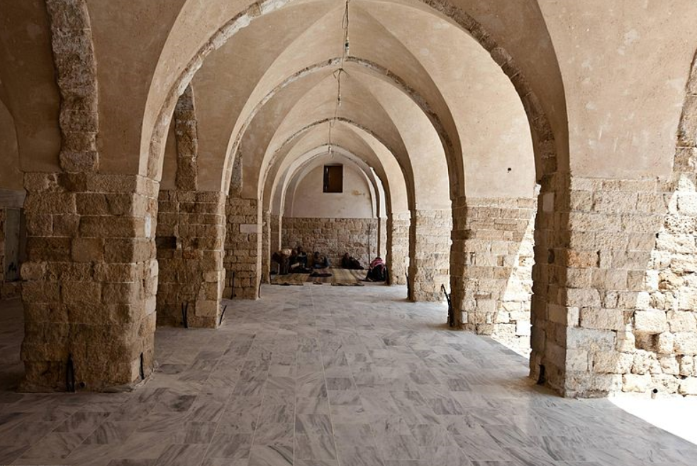 Каменная арка. Мечеть Газы