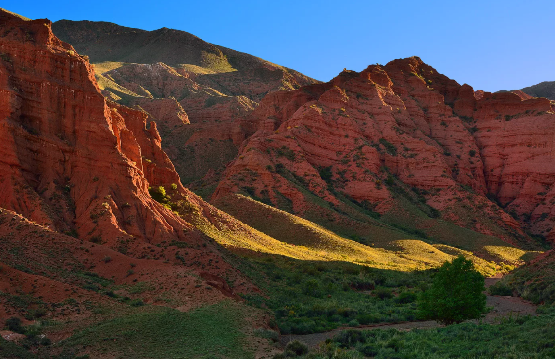 Каньоны Конорчек идеальное место для так называемого ПВД — «Похода Выходного Дня»