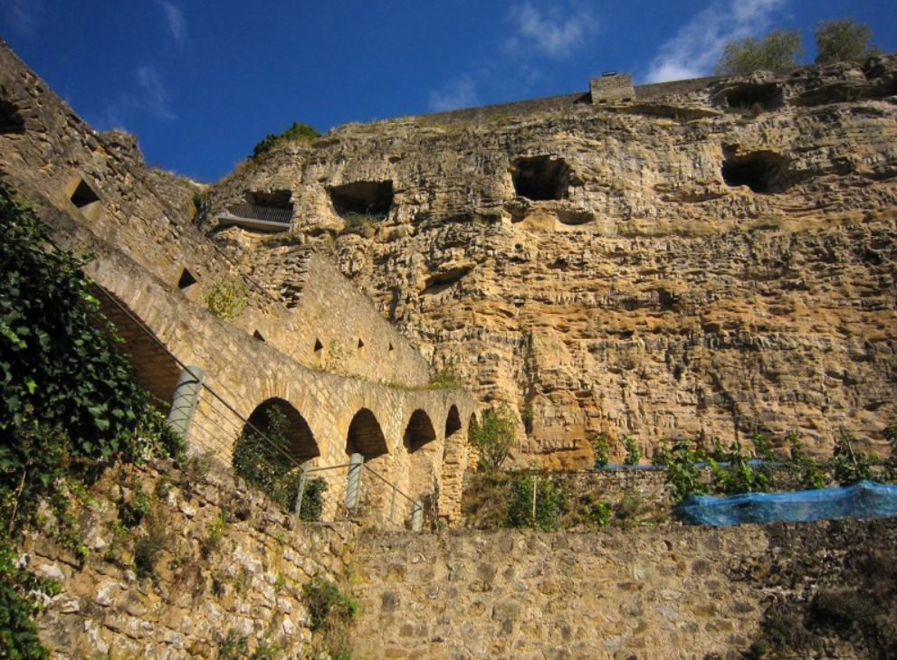 Бок — казематы в развалинах Люксембургской крепости