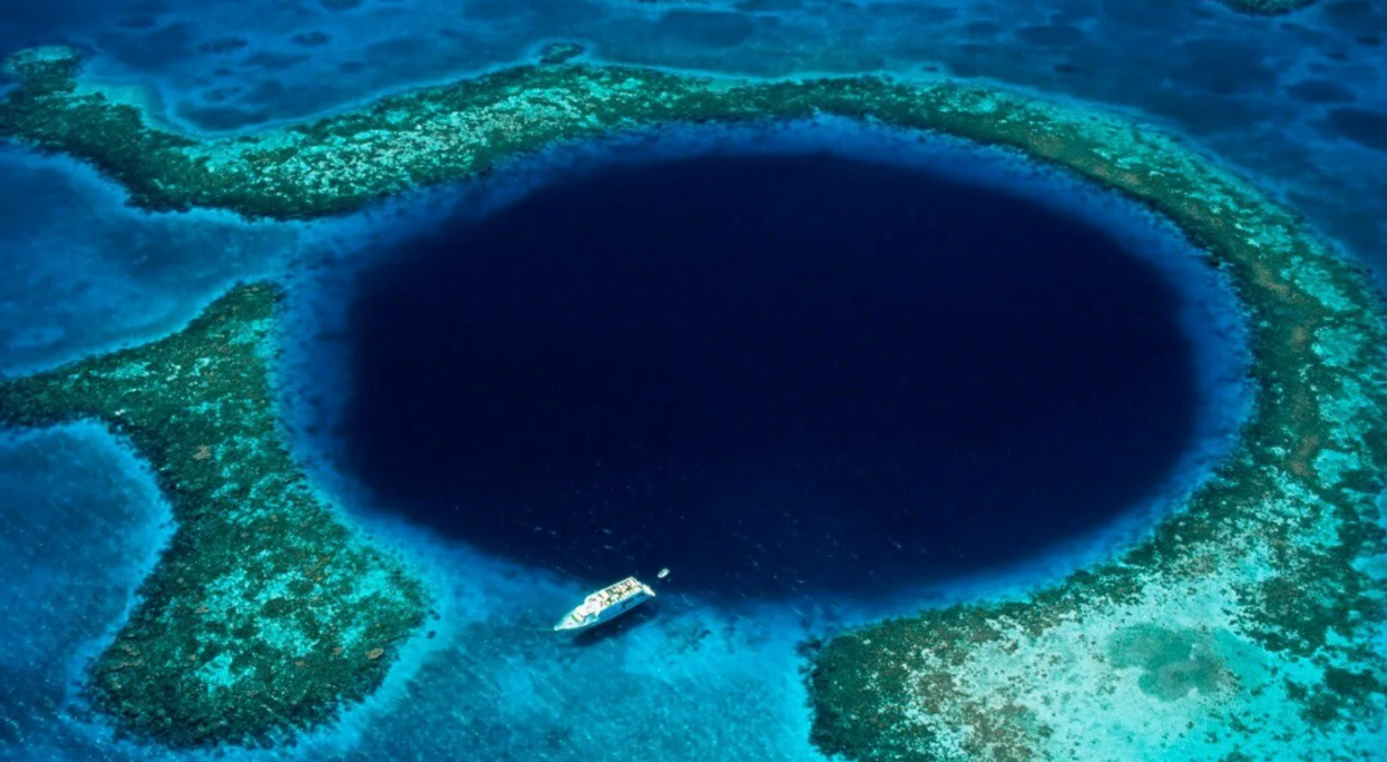 Гуам — самый крупный и самый южный остров Марианского архипелага