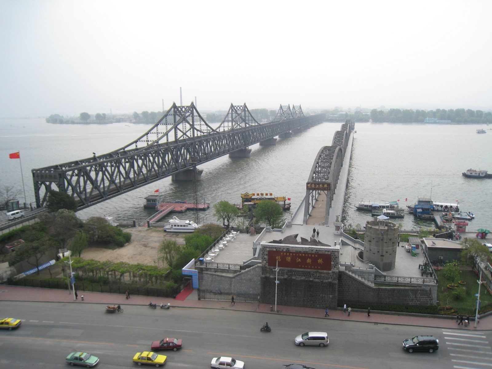 Мосты в Синыйджу