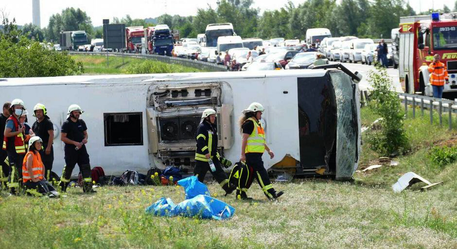 Крупная авария, в которой пострадали 17 пассажиров и два водителя автобуса, произошла 30 июля на федеральной трассе А13 в земле Брандебург…