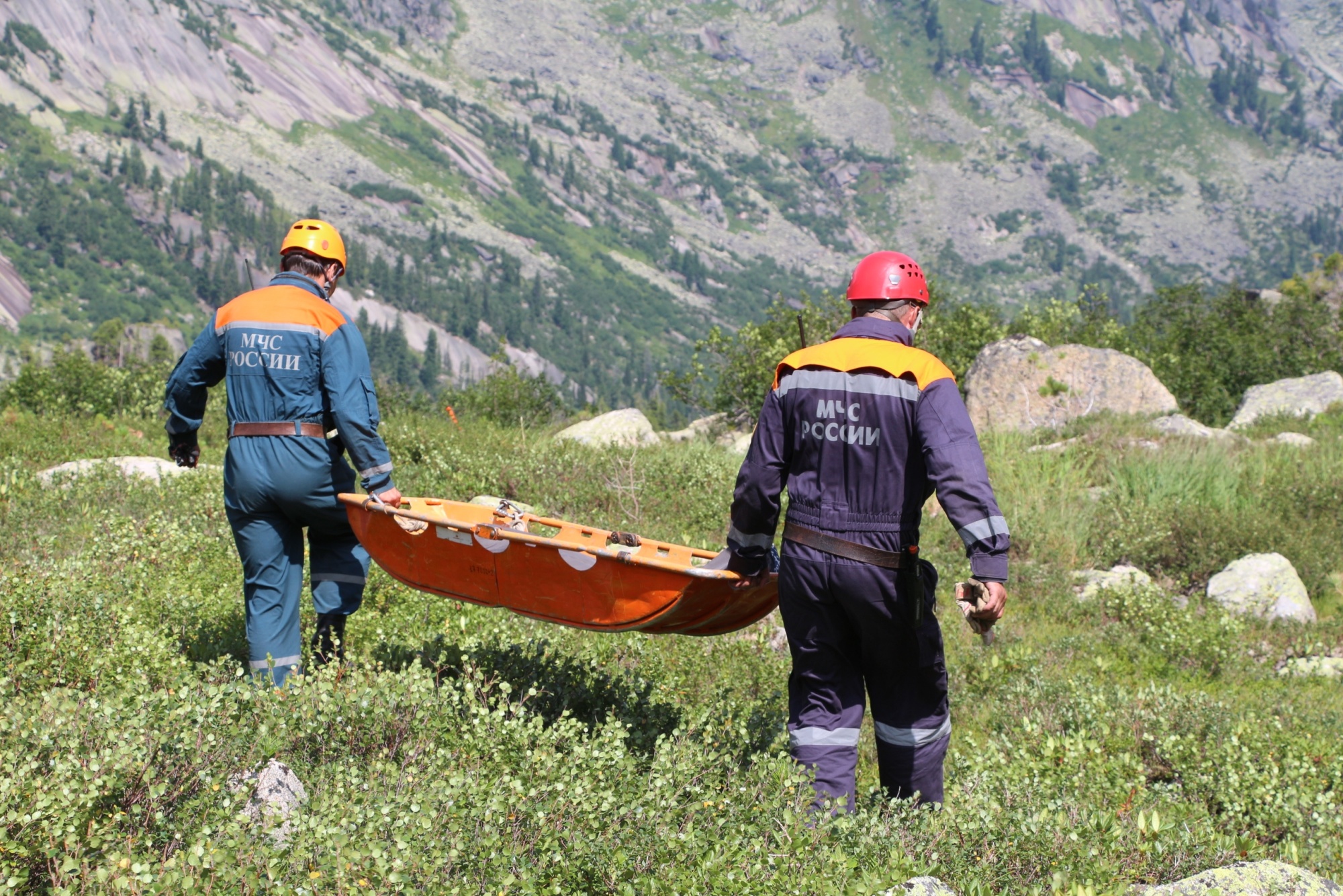 В Алагирском районе Северной Осетии на экотропе внезапно умер турист