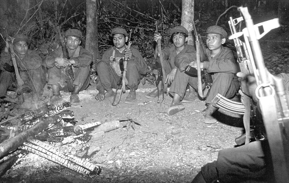 Красные кхмеры фото