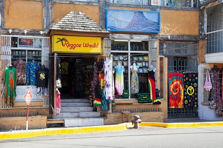 улица Глостер Авеню (Gloucester Avenue) Ямайка