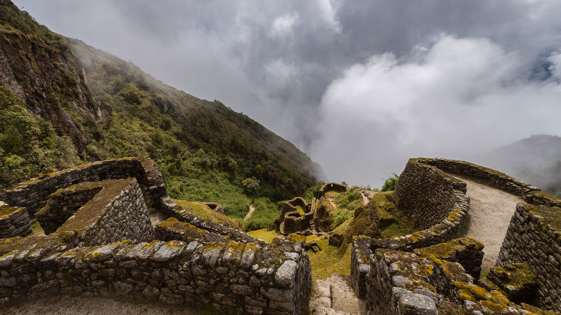 Тропа инков — пешеходный маршрут в Перу