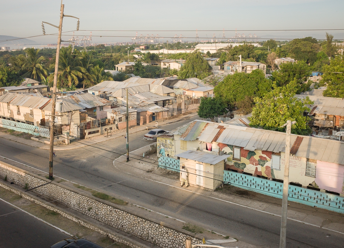 Тренч-Таун (Trench Town) – бедный район