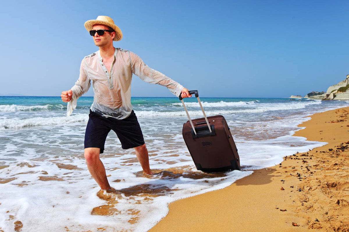 Россияне пытаются пересидеть вторую волну пандемии в Турции