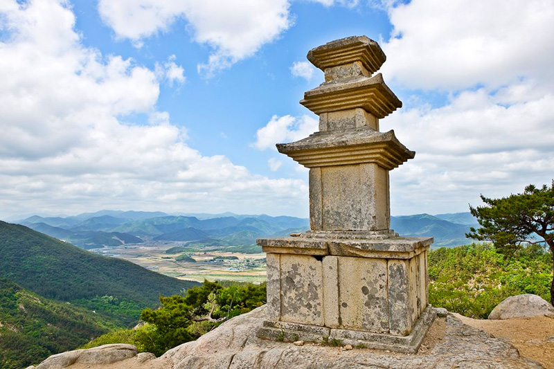 Горы Намсан в Кёнджу