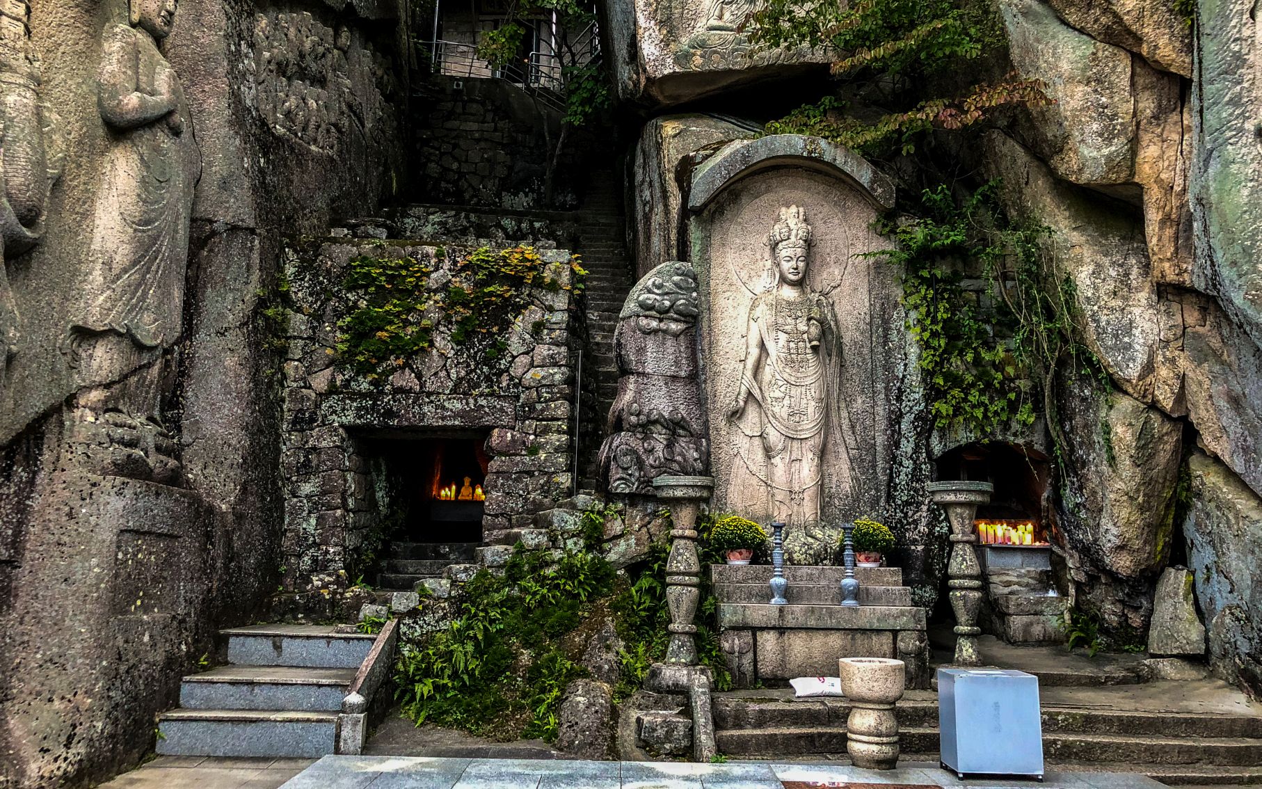 Ближайшая станция метро к храму Сокпульса — “Mandeok”