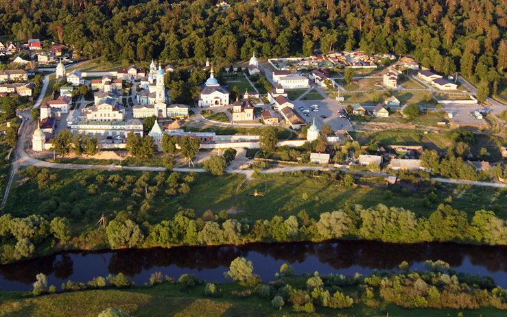 Мужской монастырь в Оптиной пустыни Мужской монастырь в Оптиной пустыни