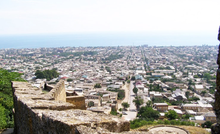 Вид на Дербент из крепости Вид на Дербент из крепости