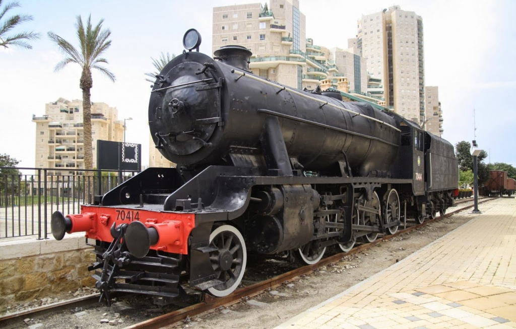 Поезд №70414, курсировавший между Тель-Авивом и Беэр-Шевой Поезд №70414, курсировавший между Тель-Авивом и Беэр-Шевой