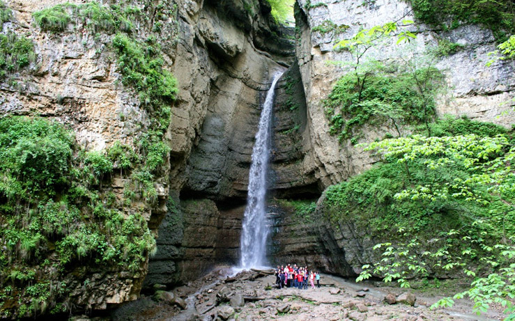  Адай-Су, или Девичья коса, &ndash; водопад в Чегемском ущелье