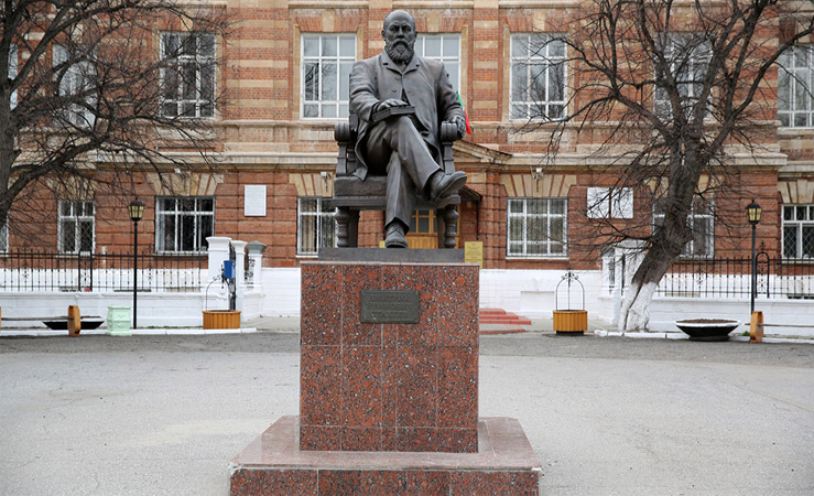 Памятник Д.И. Стахееву Памятник Д.И. Стахееву