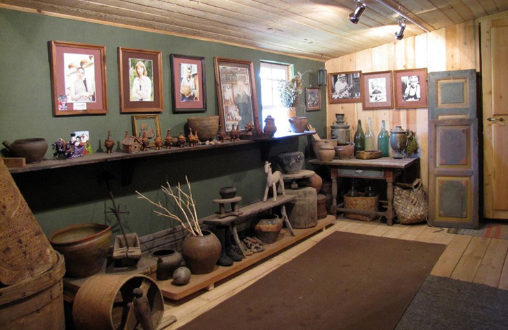 Дом-музей глиняной игрушки в Каргополе