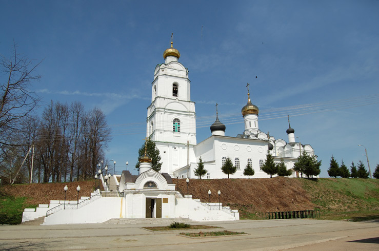 Достопримечательности Вязьмы : Свято-Троицкий собор Достопримечательности Вязьмы : Свято-Троицкий собор