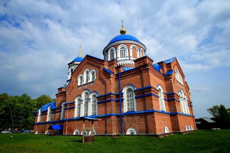 Храм Успения Пресвятой Богородицы Стружаны Храм Успения Пресвятой Богородицы Стружаны