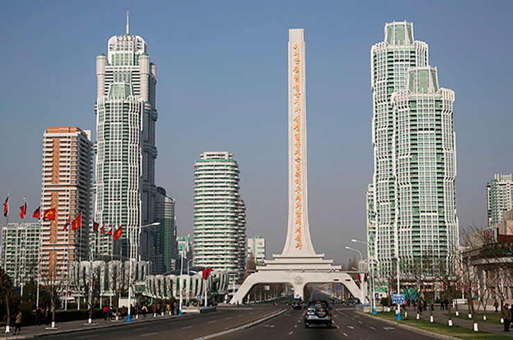 Улица Рёмён с небоскребами и идеальной разметкой — еще один символ прогрессивной Кореи