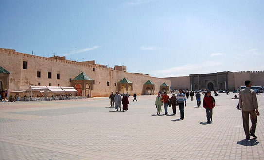 Площадь Эль-Хедим (Place el Hedime)