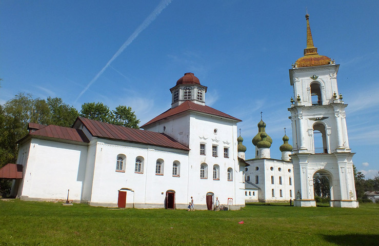 Введенская церковь и колокольня