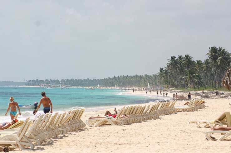 Вписанные в паспорт родителей дети могут въезжать в Пунта-Кану Вписанные в паспорт родителей дети могут въезжать в Пунта-Кану