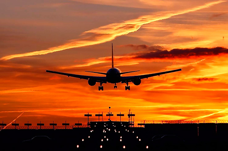 Хулиган-аутист, два месяца дурачивший диспетчеров и пилотов, арестован полицией Австралии Хулиган-аутист, два месяца дурачивший диспетчеров и пилотов, арестован полицией Австралии