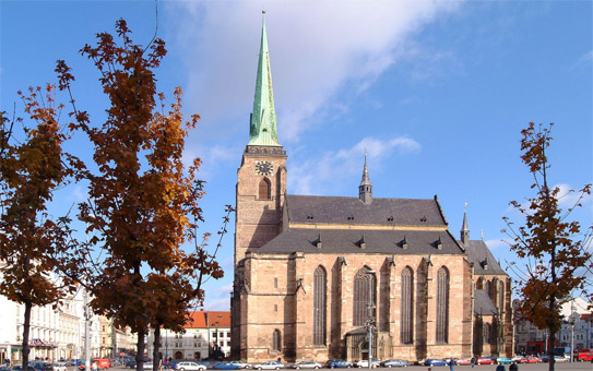 Готический кафедральный собор св. Варфоломея