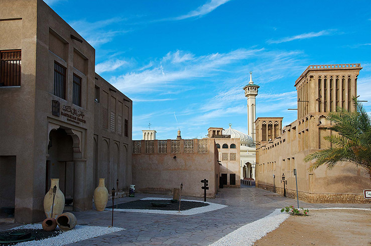 Аль-Бастакия — единственный уцелевший старый жилой район Дубая Аль-Бастакия — единственный уцелевший старый жилой район Дубая