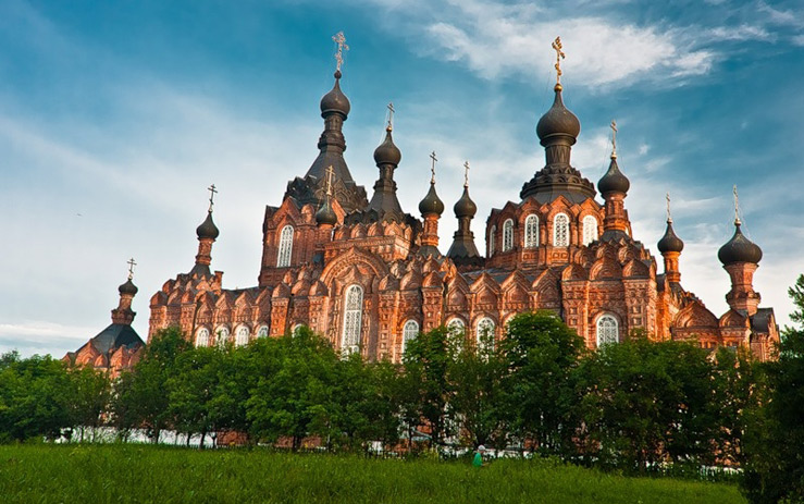 Казанская Амвросиевская пустынь (п. Шамордино.) Казанская Амвросиевская пустынь (п. Шамордино.)