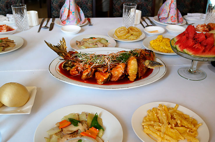 Во время турпоездок еде отводится особая роль. Фото 1