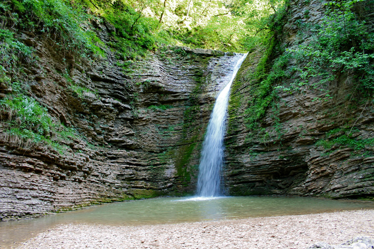 Водопад Девичья коса в Адыгее Водопад Девичья коса в Адыгее