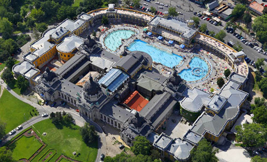 Купальня Сечени (Szechenyi Baths)