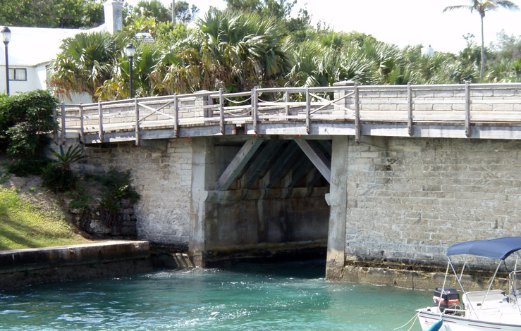 Мост Сомерсет-Бридж (Somerset Bridge) в Сент-Джордже 